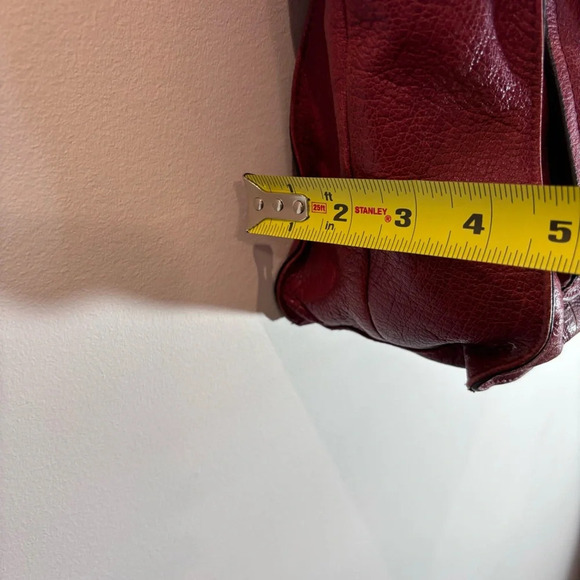 B MAKOWSKY Shoulder Bag Leather Leopard Print Lining Magnetic Closure handbag - Picture 6 of 11